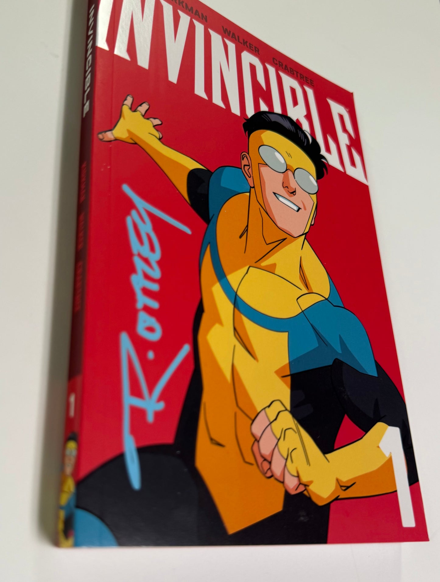 INVINCIBLE NEW VOLUME 1
