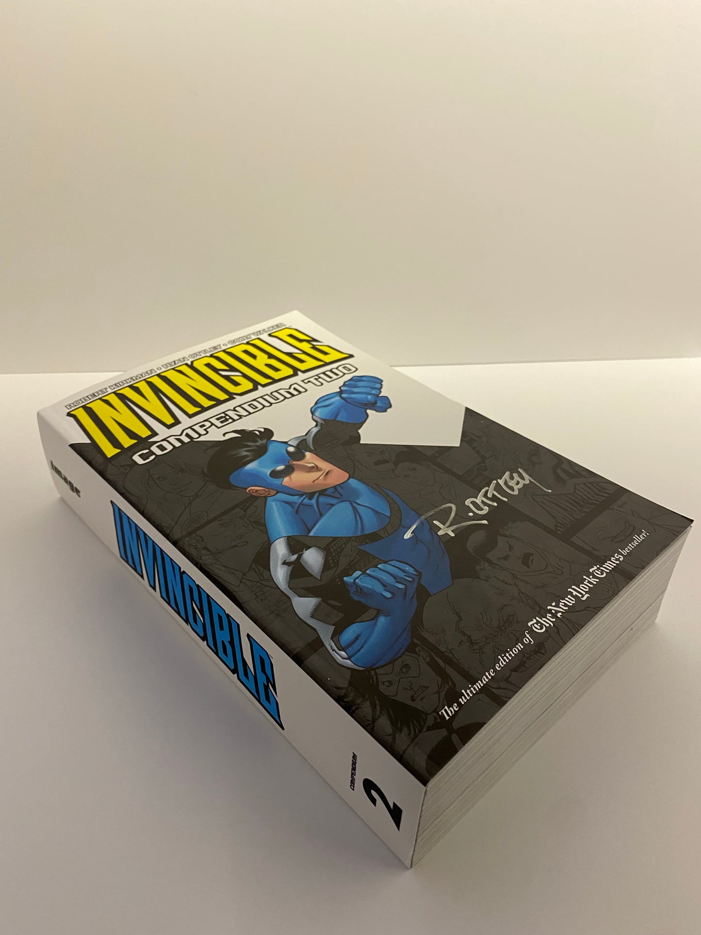 INVINCIBLE COMPENDIUM TWO